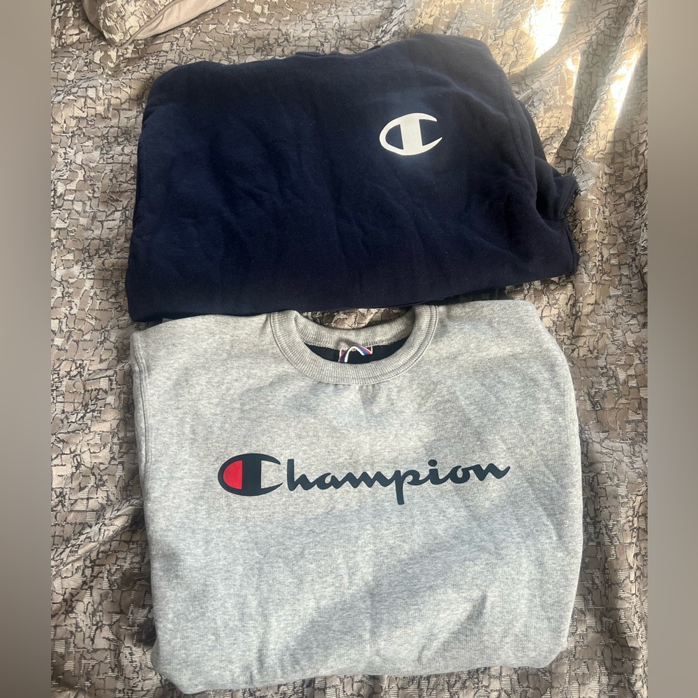 Men’s Bundle: Champion Navy & Gray Sweatshirts — Size S